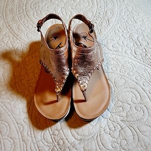 OTBT size 8 med gold